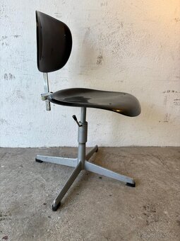 Industriální kovová židle - 4