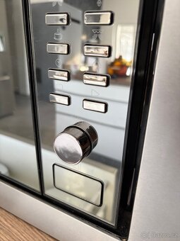 Vestavěná mikrovlnná trouba - 4