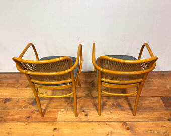 Krásná křesílka TON, J. Hoffmann, čalounění -- 2ks - 4