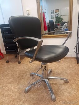 Kadeřnický nábytek - 4