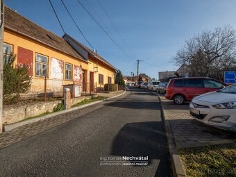 Prodej rodinného domu v původním stavu, se zahradou - 4