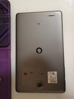 Tablet Vodafone s pouzdrem - 4