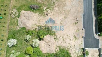 Stavební pozemek v Chýni – 1 240 m² s kompletními inženýrský - 4
