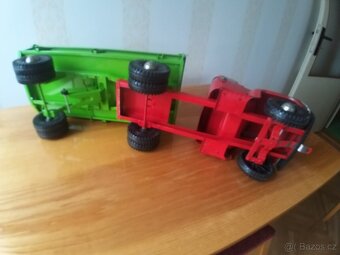 ZIL 130 s návĕsem, velké plechové autíčko 80 cm - 4