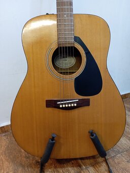 Kytara Yamaha - 4