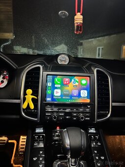 Apple CarPlay do Porsche profesionální instalace - 4