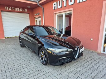 Alfa Romeo Giulia 2.0 Veloce 206 kW - 4
