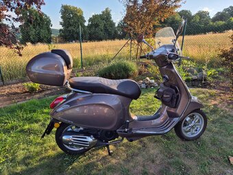 Vespa Primavera 125 - 4
