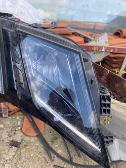 přední světla octavia 3FL právo na náhradní díly - 4