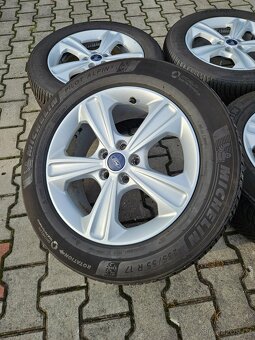 Orig. Ford Kuga 5x108 Zimní 235/55/17 - 4