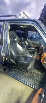 Sedačky Nissan Patrol y61 - 4
