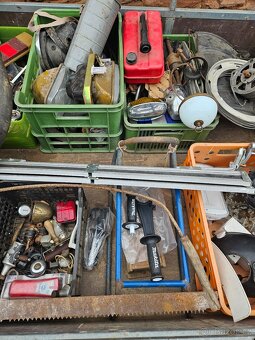 Konvolut dílů auto moto - 4