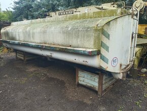 Cisterna phm vetší - 4