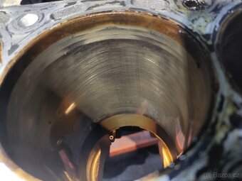 BMW 3.0i / 330i / 530i m54b30 - 4