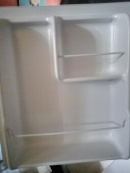 NOVÁ malá lednička Candy, tichá, objem 40 l - 4