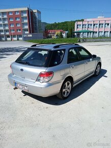 Subaru Impreza kombi - 4