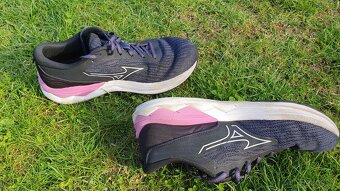 Běžecké boty Mizuno vel. 39 - 4
