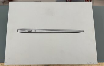 Macbook Air 13,3” (2017) - 4