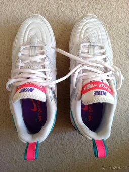 Nike - 4