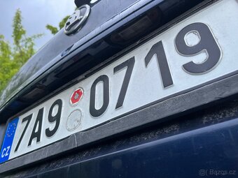 Škoda octavia 1.9tdi 81kw celek nebo díly - 4