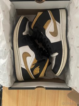 Jordan 1 mid Pollen - 4
