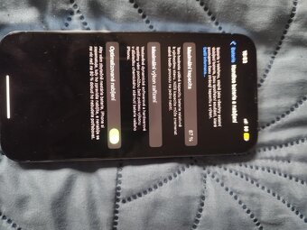 Iphone 13 Pro s zarukou - 4