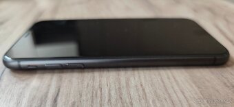 iPhone 11 64GB - 4