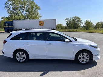 Prodám Kia Ceed SW 1.0 T-GDI ve výbavě Spin 5 let záruka - 4