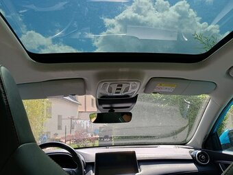 Prodej luxusního SUV značky MG HS - 4