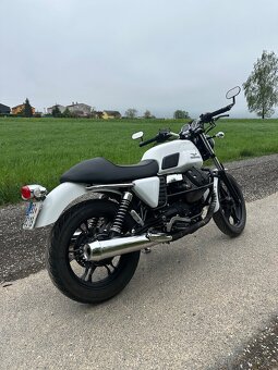 Moto guzzi V7 Stone - 4