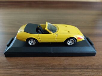 Ferrari 365 GTS/4 Daytona Spider 1969 1:43 - RIO - 4