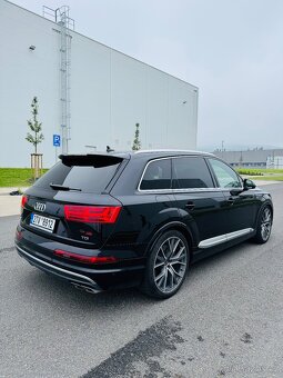 Audi SQ7, 4.0TDI V8 320kw,7 míst , tažné zařízení,první maji - 4
