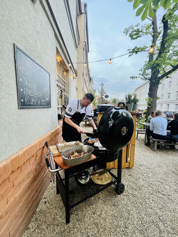 🍴RESTAURACE U KLOKOČNÍKA PŘIJME VÝČEPNÍ A KUCHAŘKU 🍴 - 4
