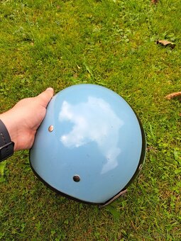 Přilba na veterána, retro přilba- KOVONA KARVINÁ č. 4 - 4