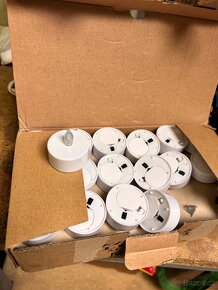 LED žárovky (16) + lampičky (10) - 4