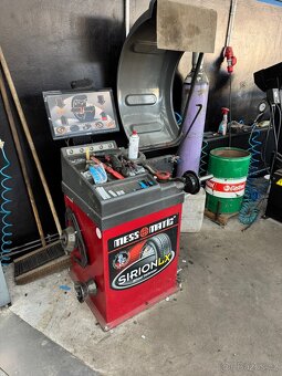 Vyvažovačka kol SIRION LX – automatická 3D s LCD displejem - 4