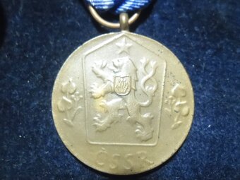 vyznamenání - Za pracovní obětavost - 4