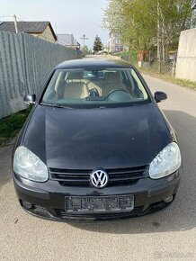 Rozprodám na díly Volkswagen Golf V - 4