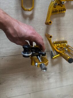 Stupacky,packy a zadni napinaky na Suzuki Gsxr 1000 05-06 - 4