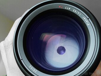 Zeiss Milvus 85mm f1.4 - 4