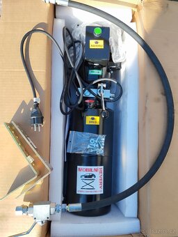 Nůžkový zvedák mobilní do 2t DDR po servisu - 4