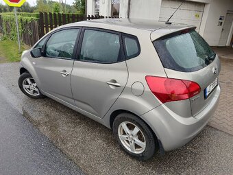 Kia Venga - 4