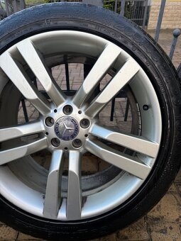 Mercedes-Benz Disky s pneu 265/40 ZR 20 - 4