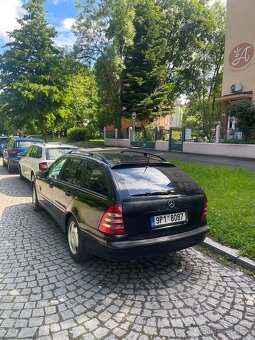 Mercedes Benz C - 4