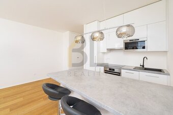 Prodej bytu 1+kk s lodžií, o výměře 32m2, Hodonín - 4