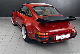 Porsche 911 930 Turbo - 4