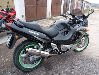Suzuki GSX 600f - 4