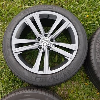 Antracitové Alu kola R18 Škoda Superb3 VW Tiguan Sharan - 4