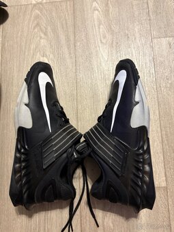 Nike Savaleos - 4