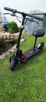 ELEKTRICKA KOLOBEZKA Nitro scooters Rider 800 Pro SL černá - 4